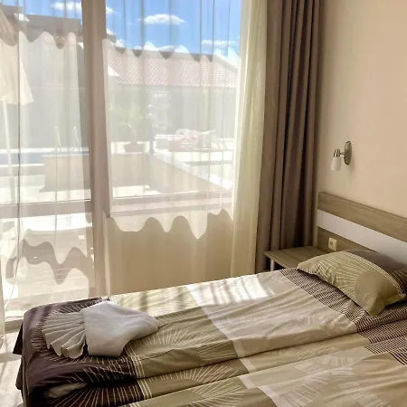 In Apolon Apartament