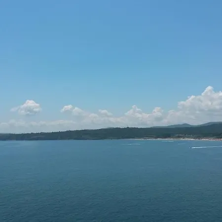 In Apolon Sozopol