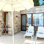Apartment In Apolon