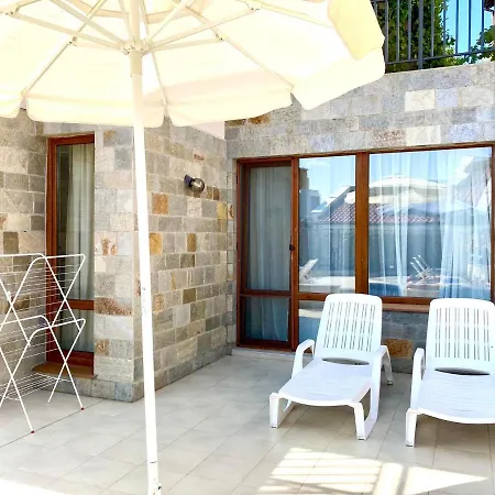 דירה In Apolon