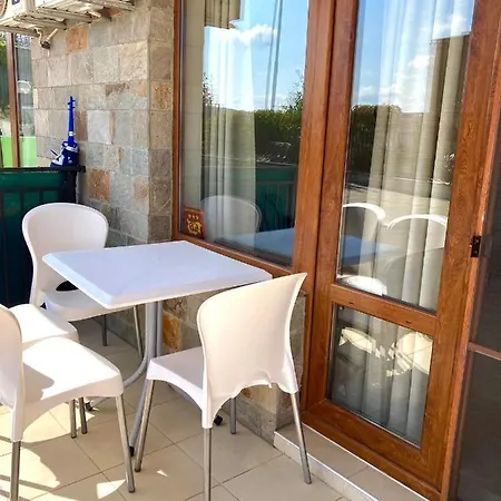 דירה In Apolon